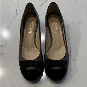 Chic Grey Flats with Bow by fn/ny